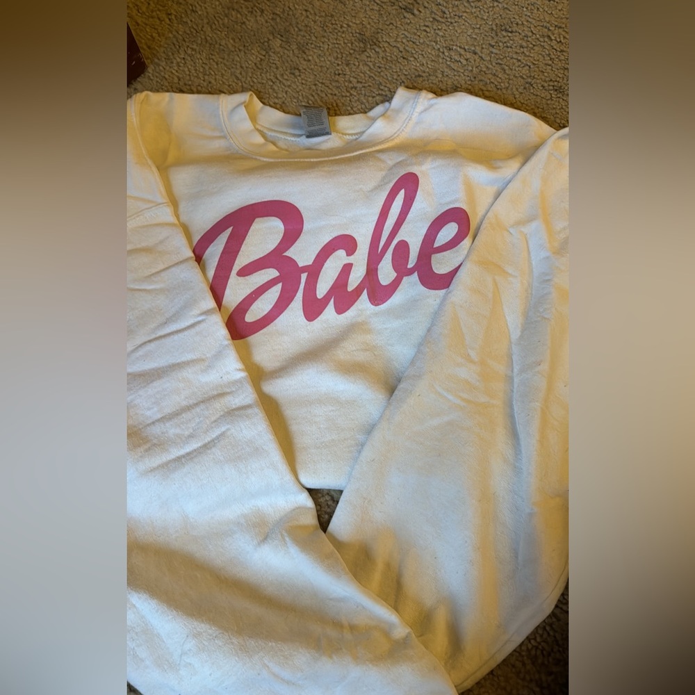 Sweatshirt